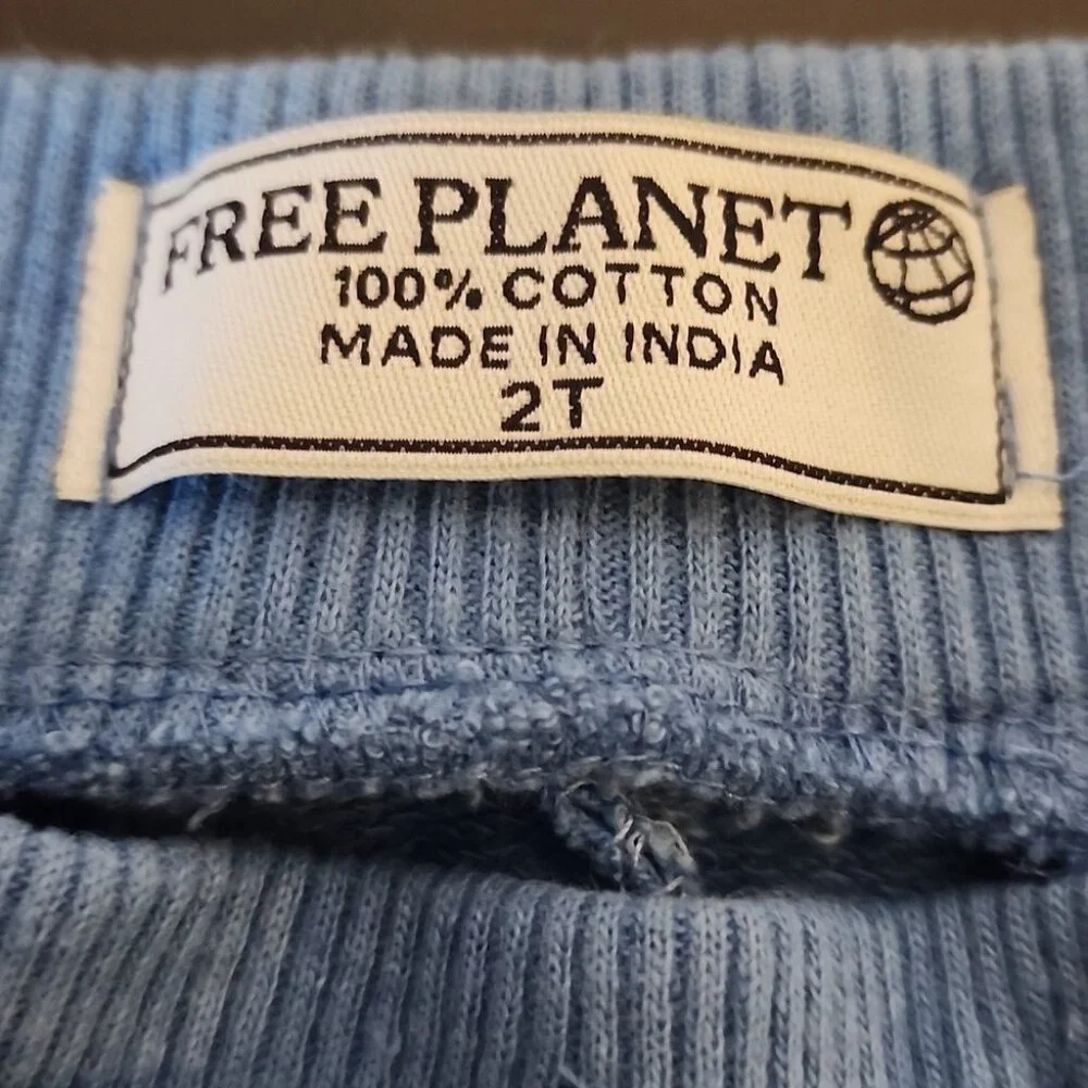 Free Planet Tshirt And Joggers size 2T